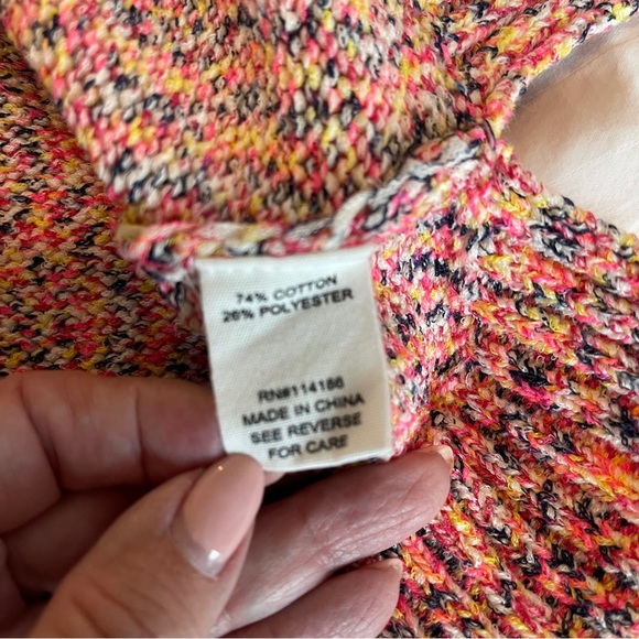 Beautiful Spring Color Women’s Sweater - Size L, Cotton Blend - Picture 3 of 6